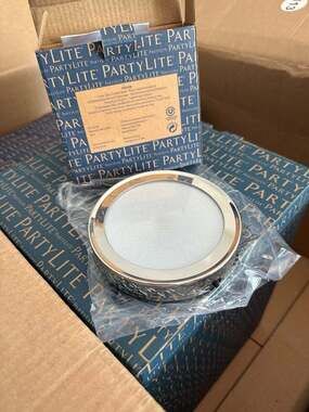 PartyLite P93038 Color Stop LED Candle Base